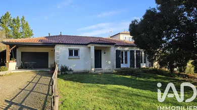 House in Camblanes-et-Meynac (33360)