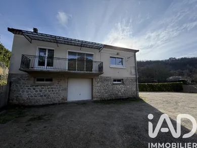 House in Vals-les-Bains (07600)