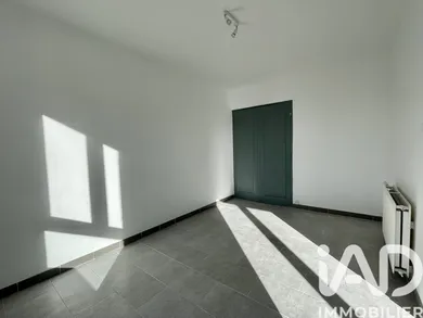 Apartment in Sully-sur-Loire (45600)