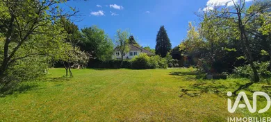 House in Chevreuse (78460)