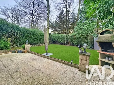 Maison à Champs-sur-Marne (77420)