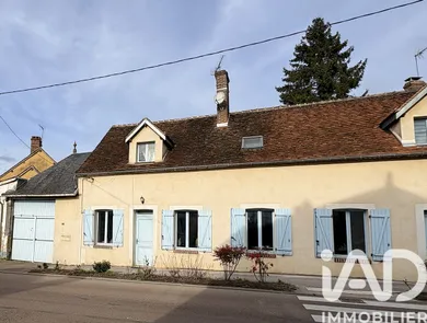 Maison de village à Mézilles (89130)