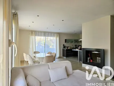 House in Sampans (39100)