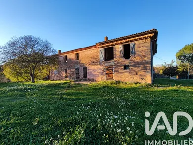 Barn in Le Muy (83490)