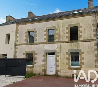 Immeuble à Bains-sur-Oust (35600)