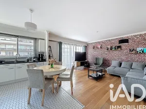 Apartment in Épinay-sur-Seine (93800)