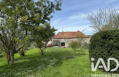 Maison de village à Berneuil (16480)