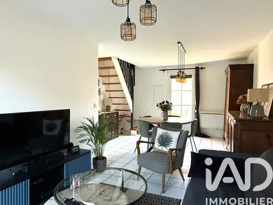 Townhouse in Montfort-l'Amaury (78490)