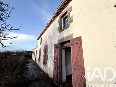 Maison de village à Treize-Septiers (85600)