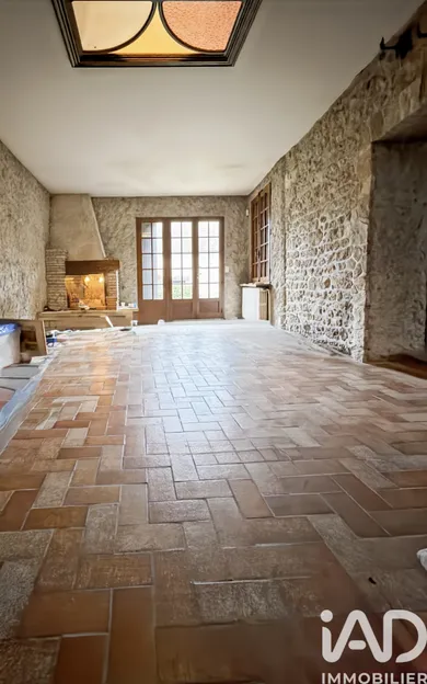 Maison à Champigny (89340)