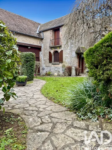 Maison à Champigny (89340)