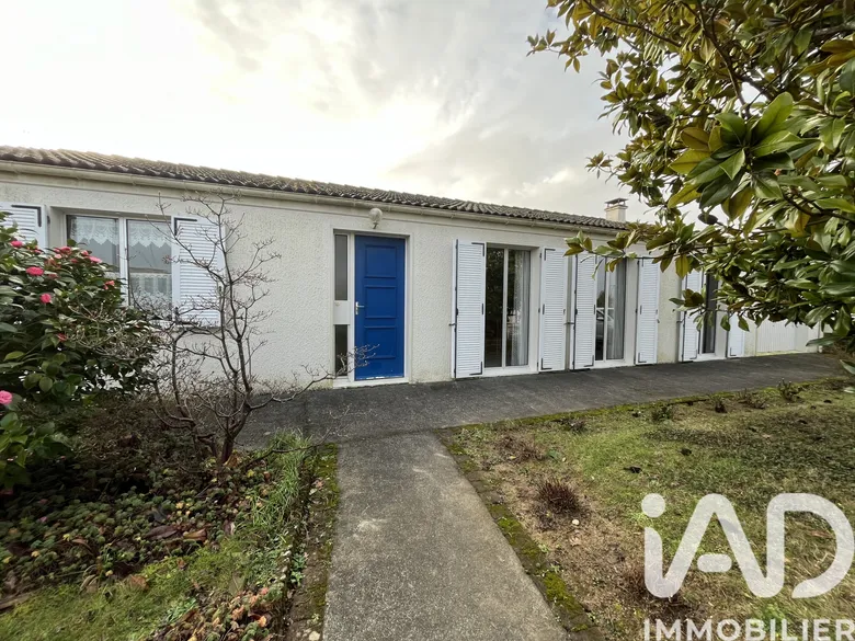 Maison 6 pièces 116 m² · à La Meilleraie-Tillay · 116 m² · 146 000 €