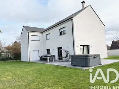 Architectural house in Ingré (45140)