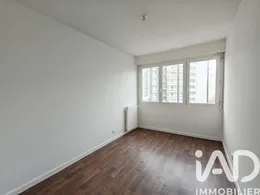 Apartment in La Rochelle (17000)