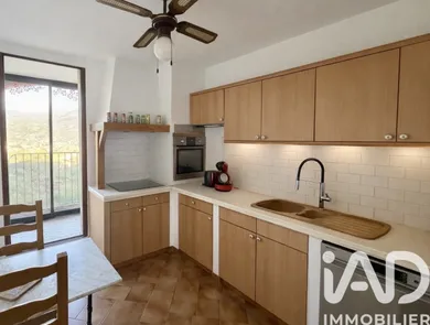 Apartment in Carros (06510)
