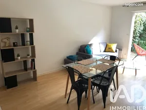 Apartment in La Roche-sur-Yon (85000)