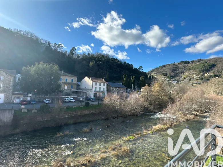 Appartement 6 pièces 165 m² · à Vals-les-Bains · 165 m² · 185 000 €