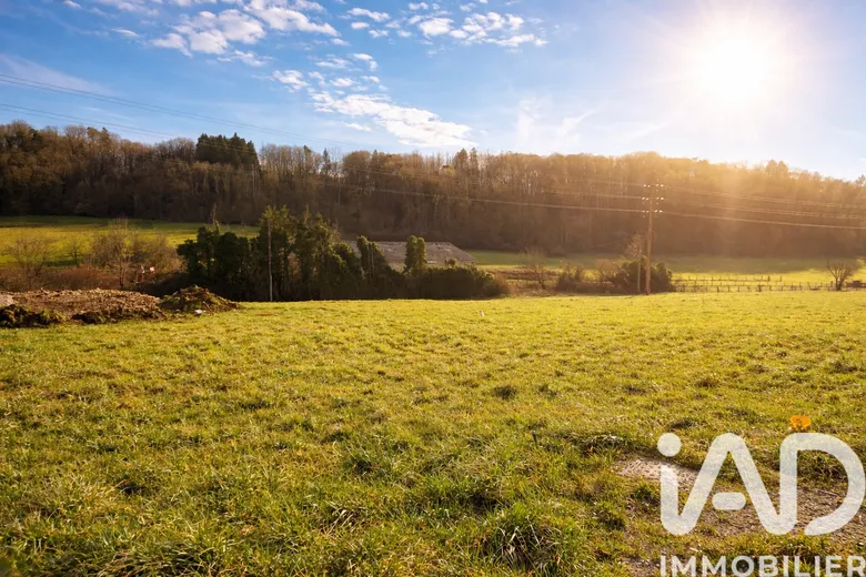 Terrain à bâtir à Saint-Vit (25410) · 81 700 €