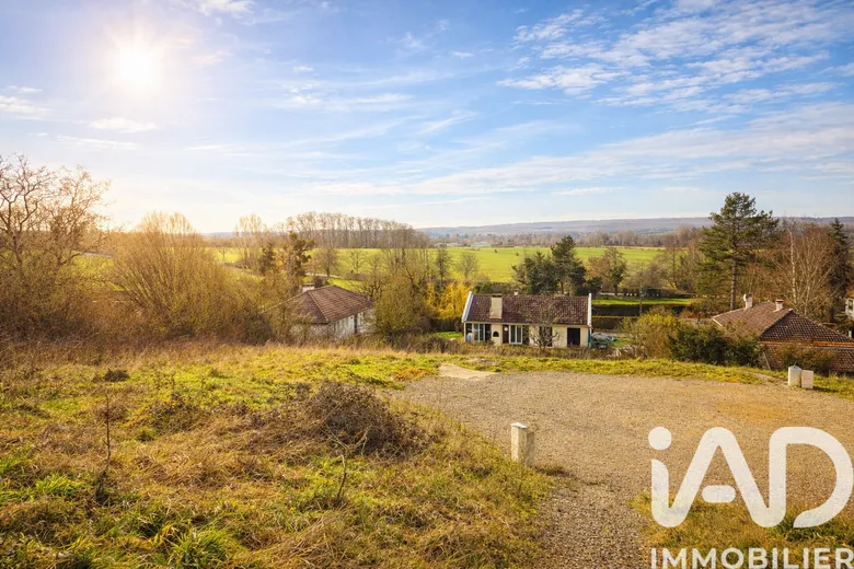 Terrain à bâtir à Bonnay (25870) · 71 100 €