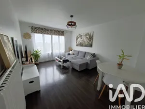 Apartment in Ozoir-la-Ferrière (77330)
