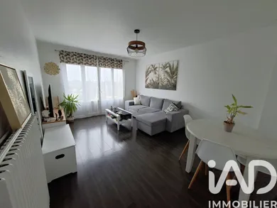 Apartment in Ozoir-la-Ferrière (77330)