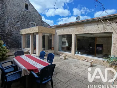Townhouse in Les Vans (07140)