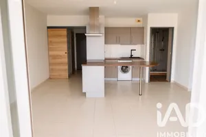 Apartment in La Rochelle (17000)