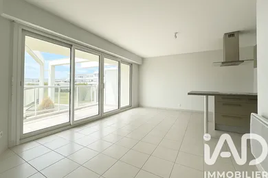 Apartment in La Rochelle (17000)
