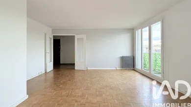 Apartment in Colombes (92700)