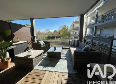 Apartment in Aix-en-Provence (13090)