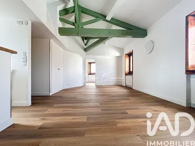 Apartment in Bordeaux (33100)