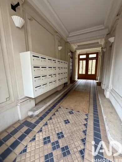 Apartment in Issy-les-Moulineaux (92130)