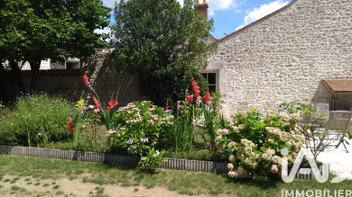 Maison à Saint-Hilaire-Saint-Mesmin (45160)