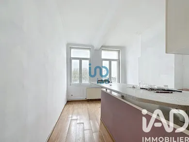 Immeuble à Condé-sur-l'Escaut (59163)