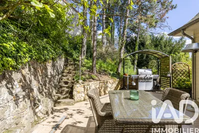 House in Vaux-sur-Seine (78740)