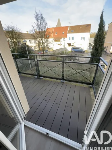 Apartment in Ozoir-la-Ferrière (77330)