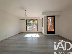 Apartment in Aix-en-Provence (13100)