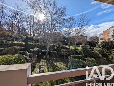 Apartment in Aix-en-Provence (13100)