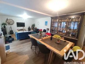 Maison à Saint-Étienne-du-Bois (85670)