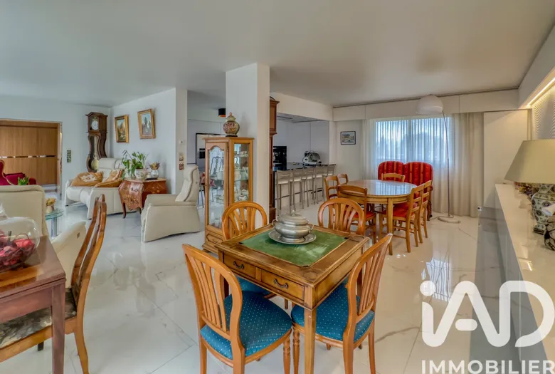 Appartement 5 pièces 135 m² · à Compiègne · 135 m² · 690 000 €