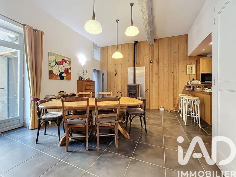 Maison 9 pièces 218 m² · à Lucy-sur-Yonne · 217,9 m² · 262 000 €