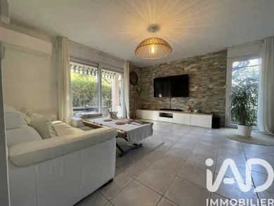 Apartment in Sanary-sur-Mer (83110)