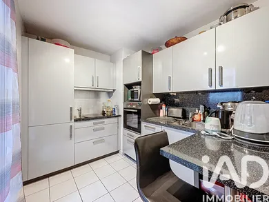 Apartment in Évry (91000)