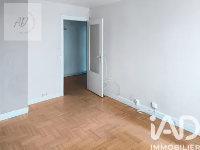 Apartment in Thiais (94320)