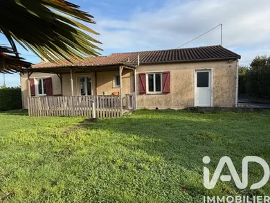 Maison traditionnelle à Saint-Martin-de-Sanzay (79290)