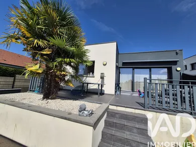 Architectural house in Champigny (51370)