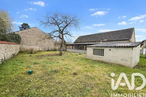 House in Fains (27120)