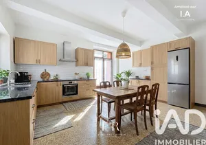 Village house in Entraigues-sur-la-Sorgue (84320)