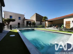 Maison à Saint-Beauzire (63360)