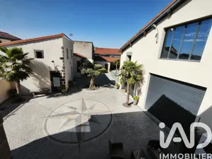 House in Saint-Beauzire (63360)